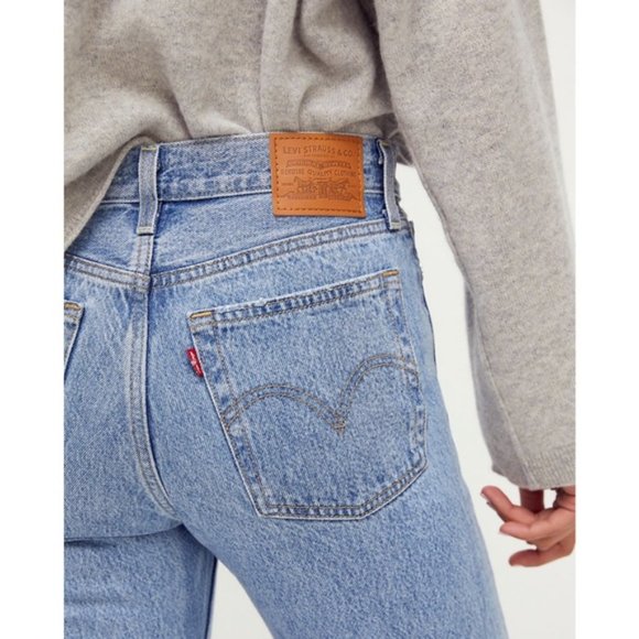 Levi's Premium Wedgie Straight Luxor Lanes Wash - Picture 3 of 10